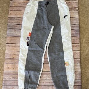 Nike women’s joggers- size medium